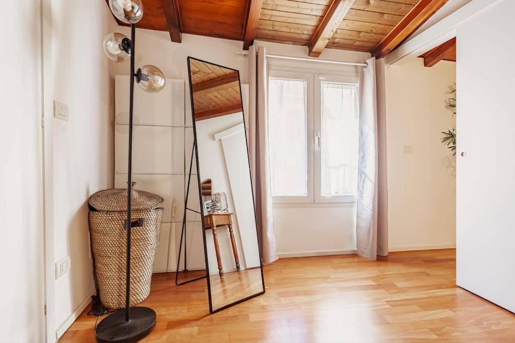 דירות מילאנו Elegante Loft Su 2 Piani A 5 Minuti Da San Siro מראה חיצוני תמונה