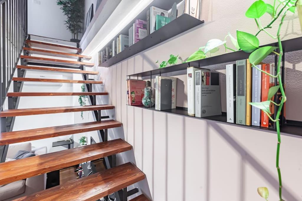 דירות מילאנו Elegante Loft Su 2 Piani A 5 Minuti Da San Siro מראה חיצוני תמונה